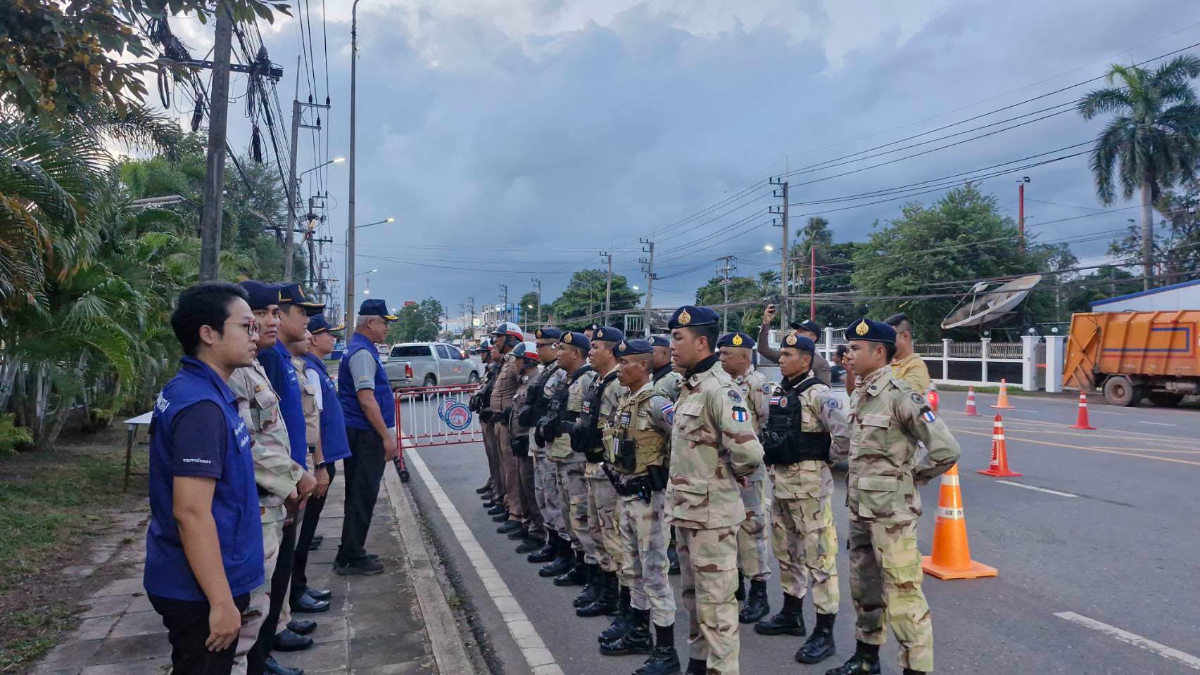 ปราจีนบุรีบูรณาการตั้งจุดตรวจจุดสกัด ป้องกันการพกพาอาวุธปืน สร้างความปลอดภัยแก่ประชาชน